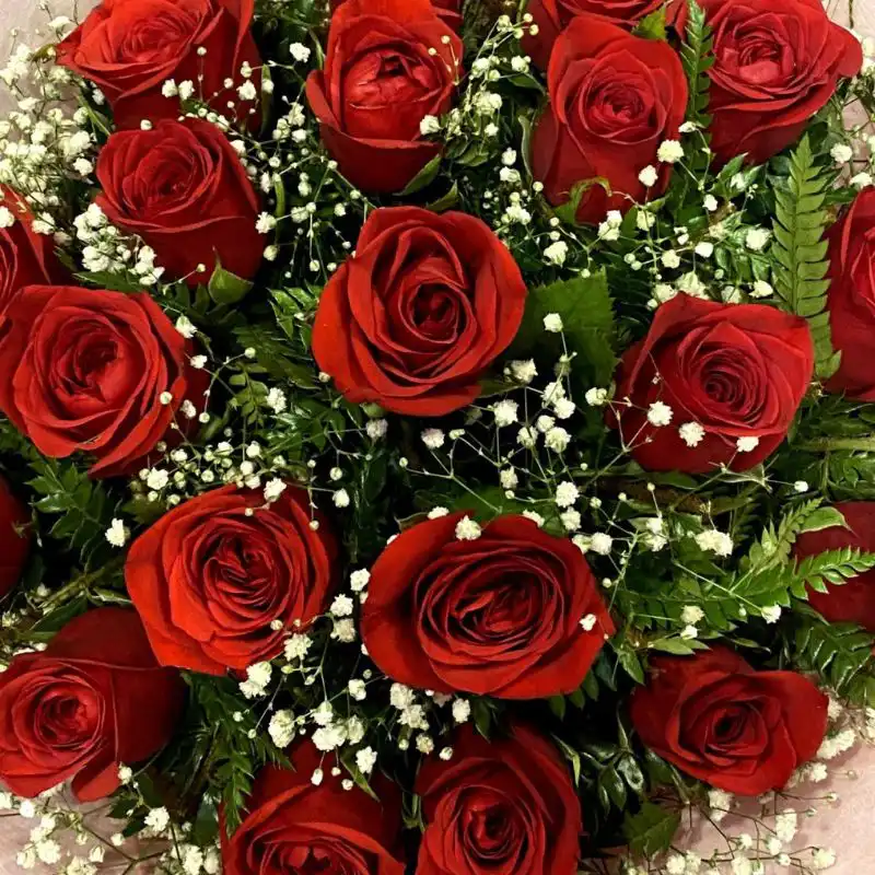 Luxury 18 kisses Red Roses Bouquet 2 Luxury 12 Red Roses Bouquet For Gift