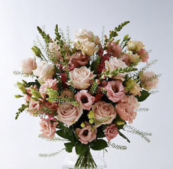 Buy Wholesale Peach and cream Fresh Roses bouquet Delivery