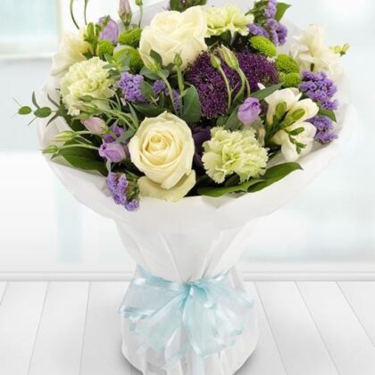 Send Stunning Bouquet Flowers Roses Online Today Save 10%