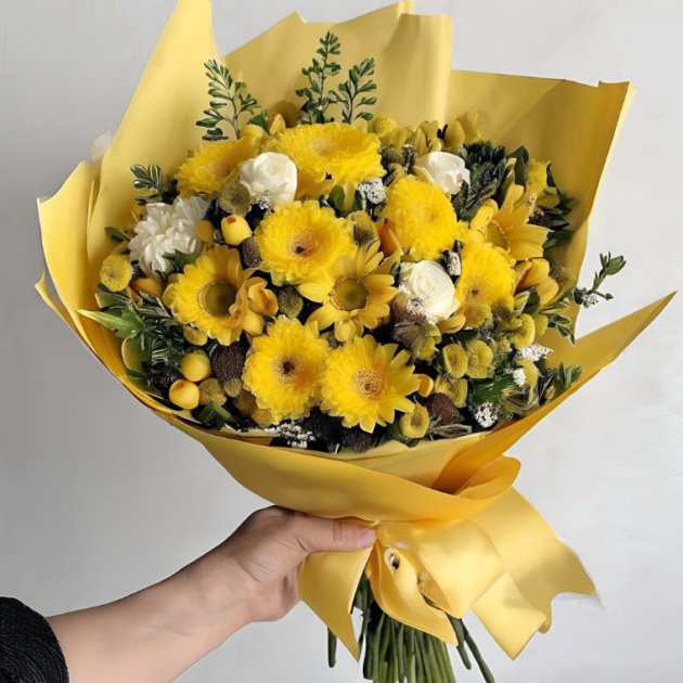 Bright Yellow Daffodils For Happy Mother's Day Flowers Bouquet - Fresh & Vibrant Gift