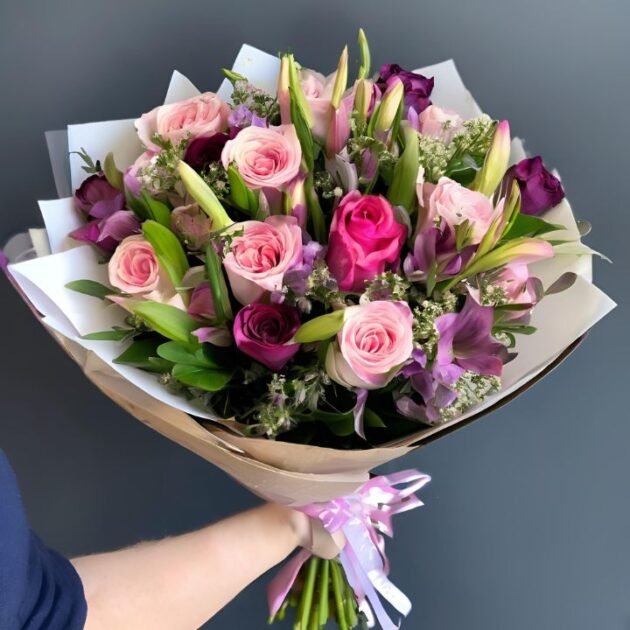 Premium Mother's Day Flower Delivery UK - Elegant Hand-Tied Bouquet in Woman's Hand