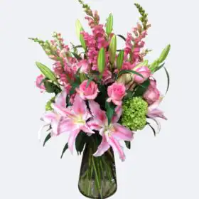 Radiant Romance: Luxury Rose & Snapdragon Bouquet