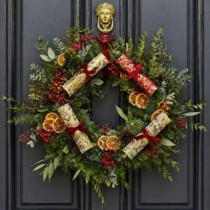 Christmas Cracker Door Wreath